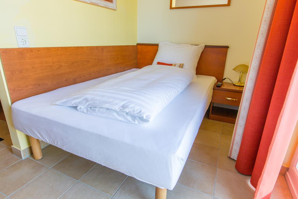 Hotel Elia Guntramsdorf Zimmer foto